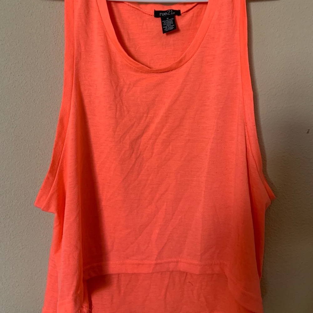 Sports Tank - Picture 3 of 3